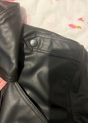 Kemer Detaylı Siyah Deri Biker Ceket - Görsel 3