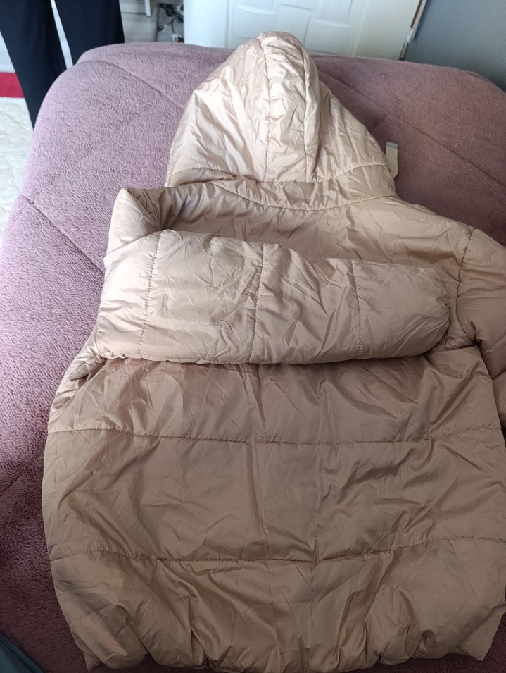 Bej Kapüşonlu Kadın Kışlık Mont - Görsel 2