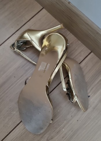 39 Beden altın Renk Altın Renkli İşlemeli Stiletto Abiye Ayakkabı