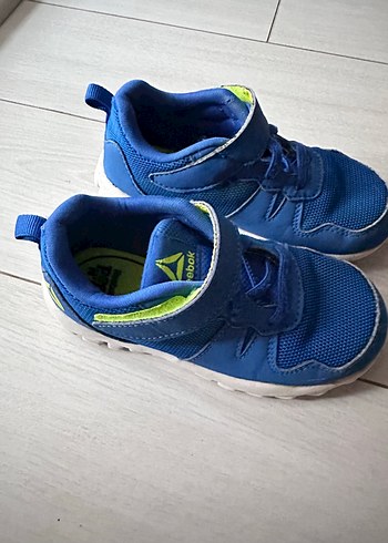 Erkek çocuk spor ayakkabısı Reebok 25,5