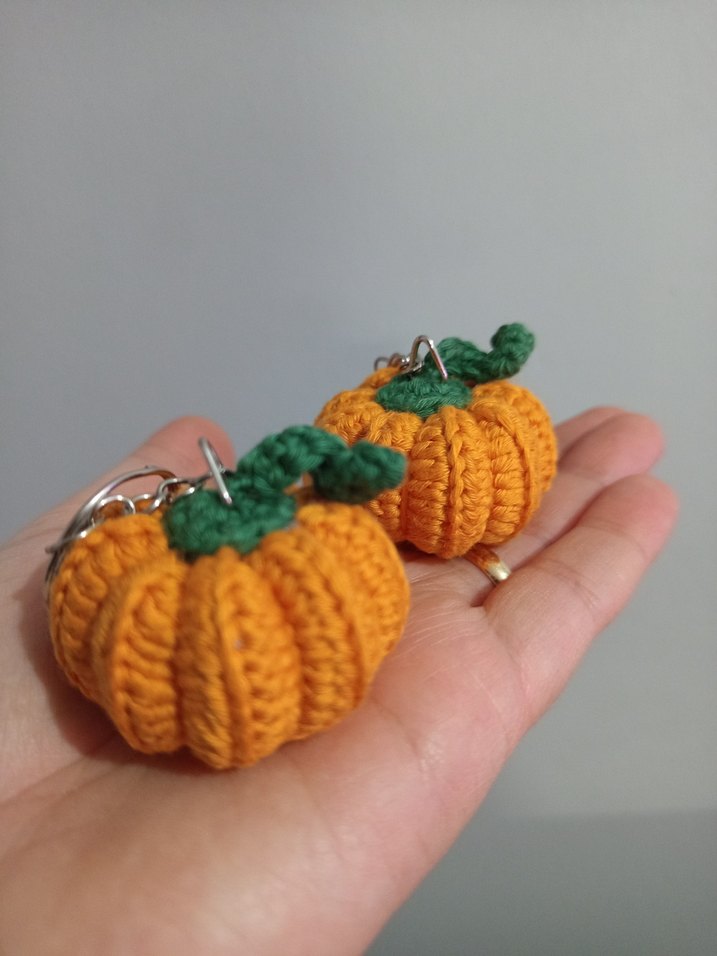 Turuncu Örgü Mini Balkabağı Anahtarlık - Görsel 2