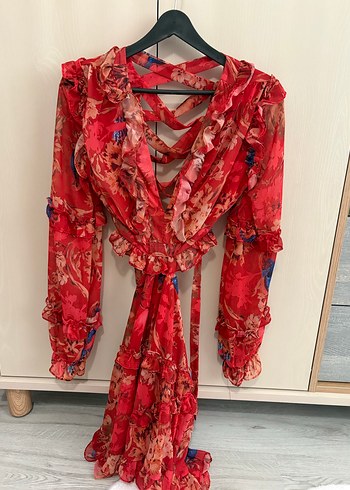 Kırmızı Çiçek Desenli Bohem Uzun Elbise - Görsel 3