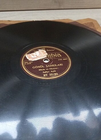 Safiye Ayla Gönül Şarkıları /Hayal İçinde Taş Plak
 - Görsel 5