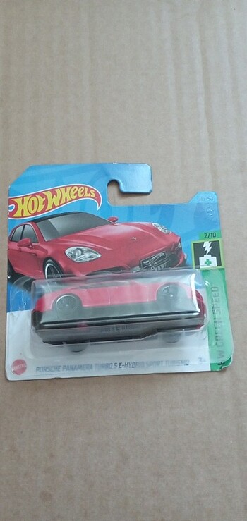 Hot wheels porche panamera turbo s