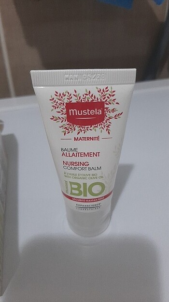 Mustela Göğüs ucu kremi