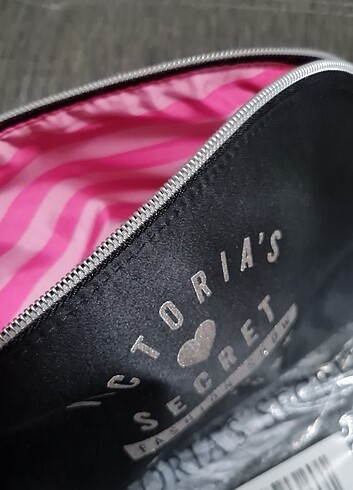 Beden Victorias secret makyaj çantası