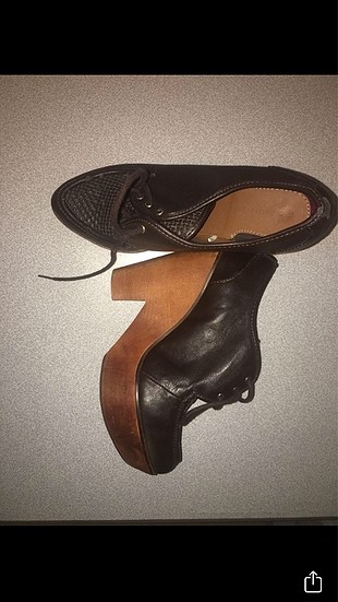 Stradivarius marka kahverengi topuklu ayakkabi