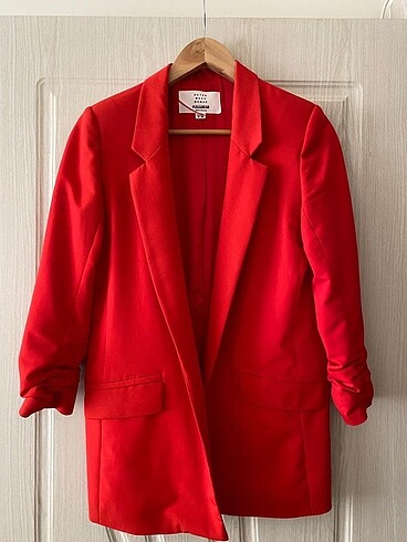 kırmızı blazer