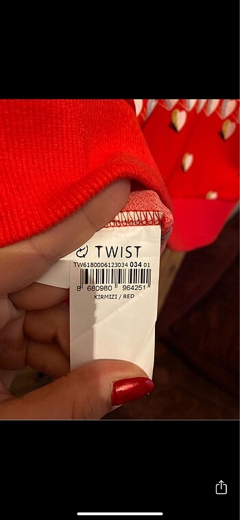 36 Beden kırmızı Renk Twist bluz