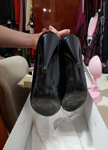 38 Beden Siyah kadın rugan topuklu ayakkabı 