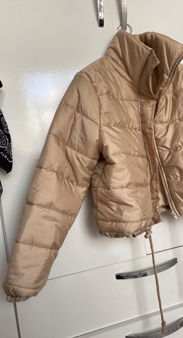 Bej Mini Kısa Kadın Kışlık Mont - Görsel 3