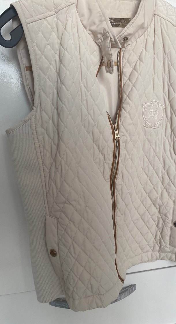 Bej Yüksek Yakalı Kadın Yelek - Görsel 4