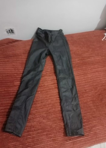 Stradivarius Gri Deri Kadın Pantolon