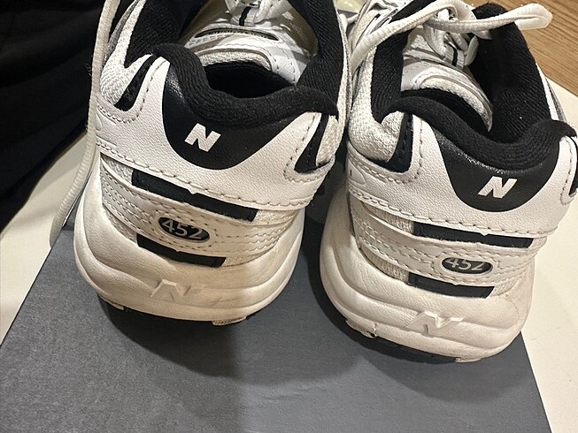 39 Beden beyaz Renk New balance 452