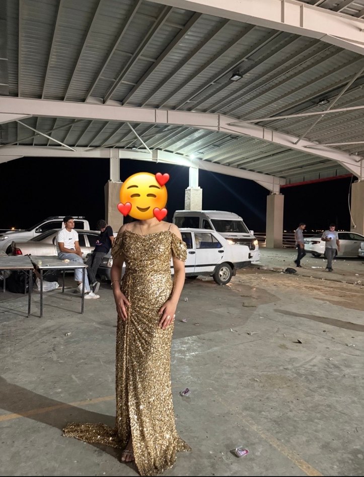 Parlak Altın Renkli Uzun Abiye Elbise - Görsel 2