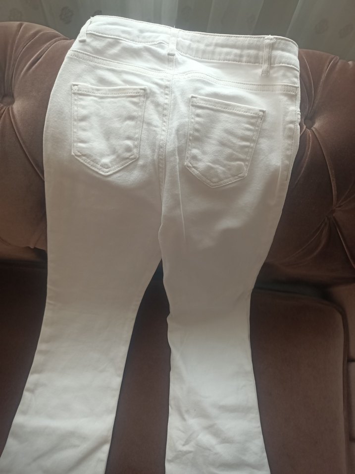 Beyaz Düğmeli Midi Kot Pantolon - Görsel 2