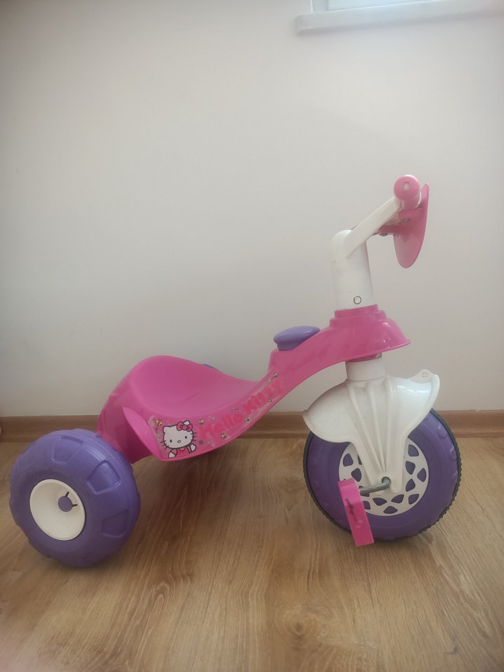 Hello Kitty Pembe Üç Tekerlekli Bisiklet - Görsel 2