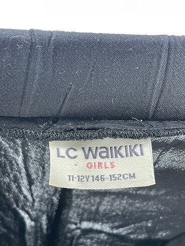 universal Beden siyah Renk LC Waikiki Düz Kesim %70 İndirimli.