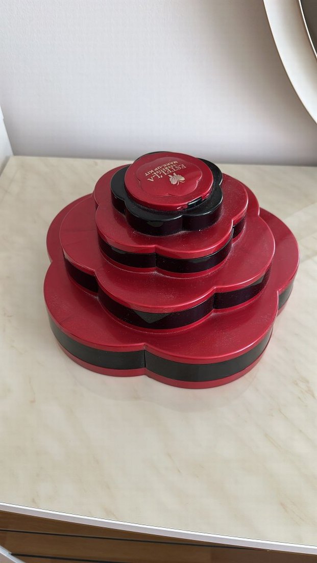 Çiçek Tasarımlı Çok Renkli Göz Farı Paleti - Görsel 3