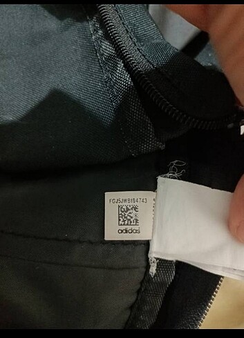  Beden Adidas sırt çantası orjinal
