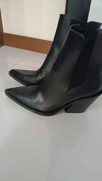 Zara bot