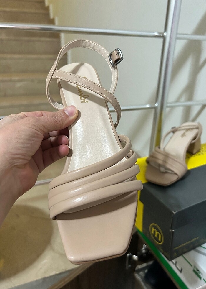 Bambii sandalet - Görsel 3