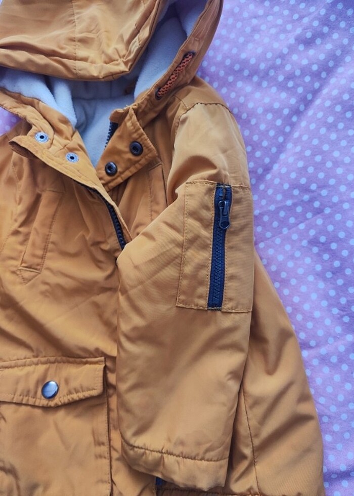 LCW Erkek çocuk montu  - Görsel 2