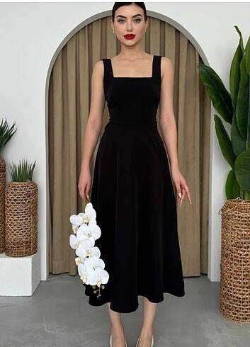 Zara Özüm Moda Kadın Siyah Askılı Elbise