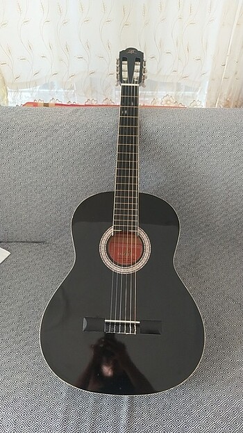 Barcelona lc-3900 bk marka gitar