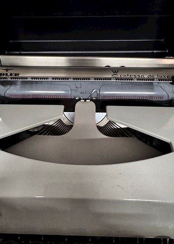 Gri Contessa Daktilo - Görsel 5