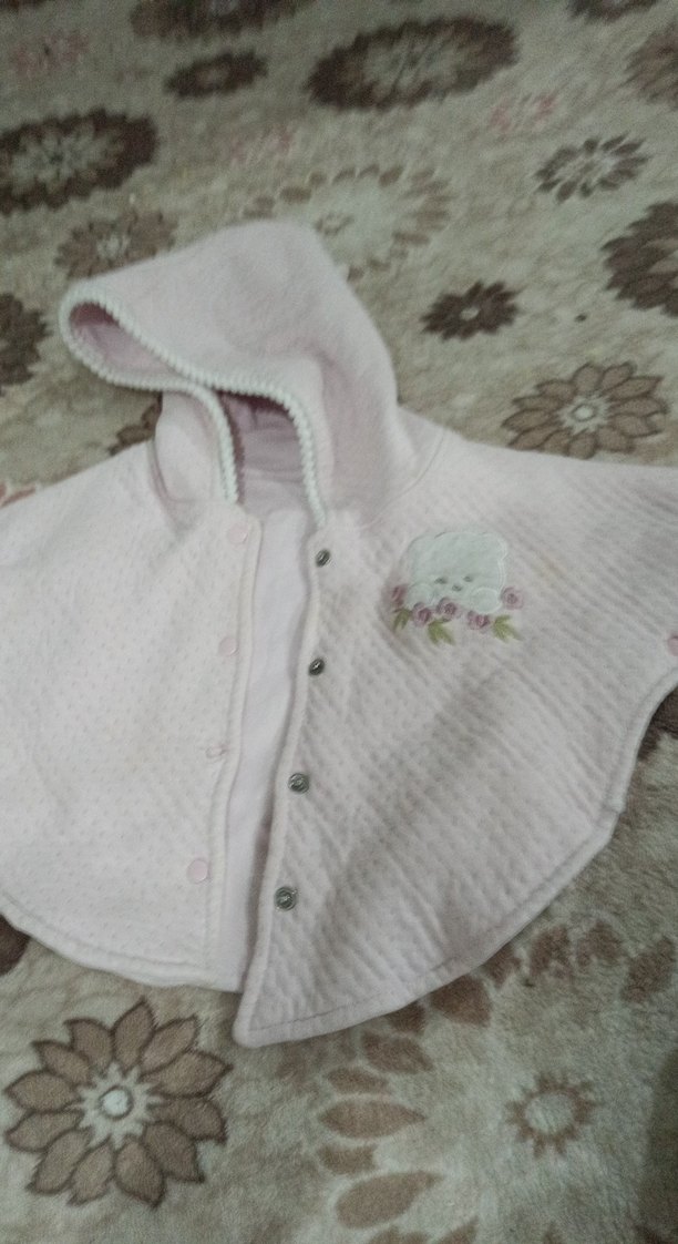 Kapüşonlu Düğmeli Kız Panço - Görsel 2