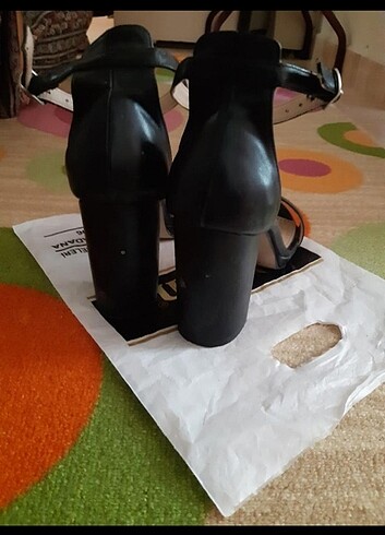 39 Beden siyah Renk Kalın topuklu