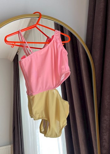 LC Waikiki Çiçek Detaylı Kız Çocuk Pembe Bikini