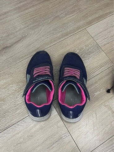 34 Beden Skechers spor ayakkabı