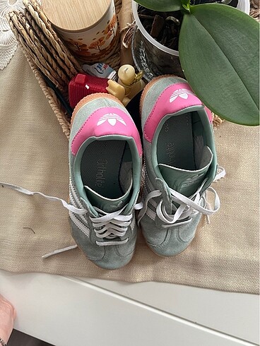 Adidas spor ayakkabı