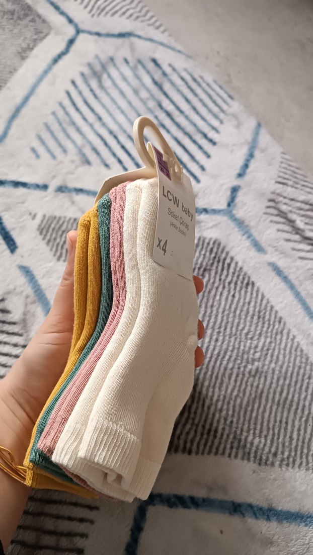 LCW Baby Kız Çocuk Pamuklu Renkli Soket Çorap 4'lü - Görsel 2