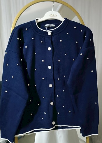 Düğmeli Mini Mavi Nakışlı Hırka - Görsel 2