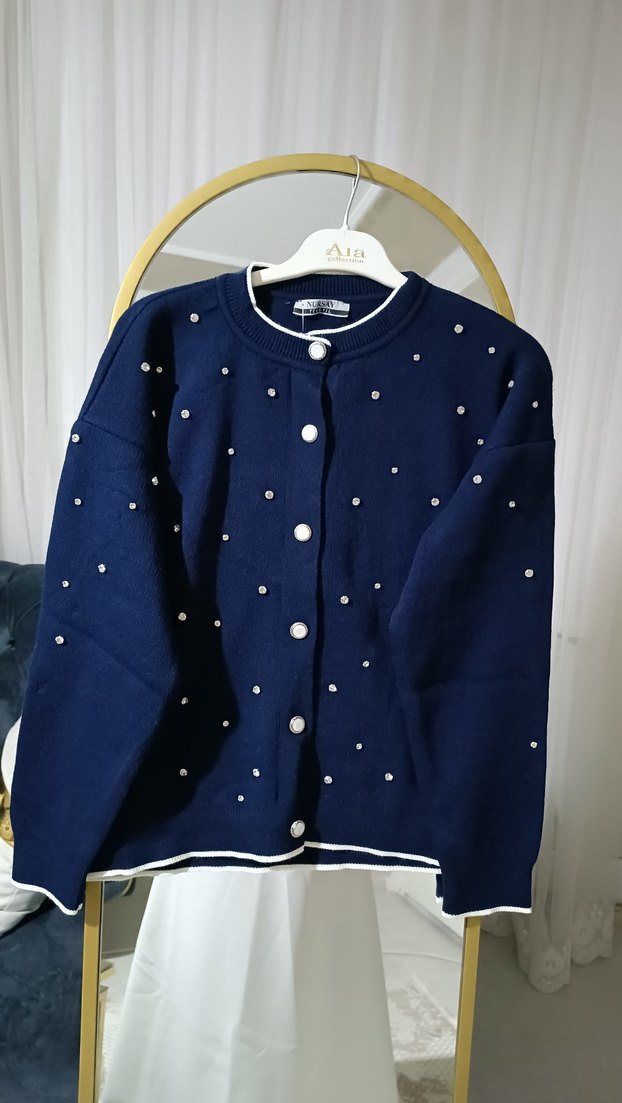 Düğmeli Mini Mavi Nakışlı Hırka - Görsel 3