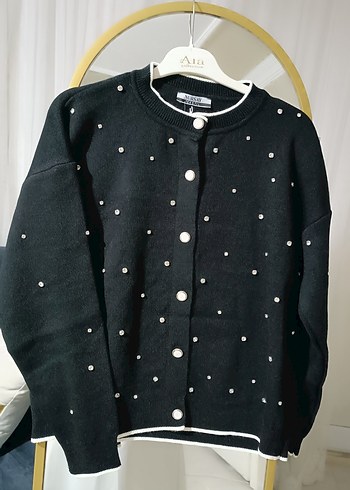 Düğmeli Siyah Mini Puantiyeli Hırka - Görsel 2