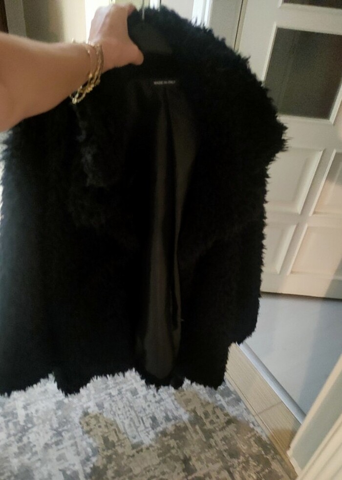 İtalyan marka yurt dışından gelme peluş mont - Görsel 3