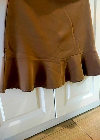 Krem Renk Fırfırlı Midi Mini Etek - Görsel 3