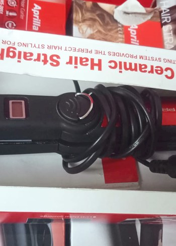 Kırmızı Seramik Saç Düzleştirici