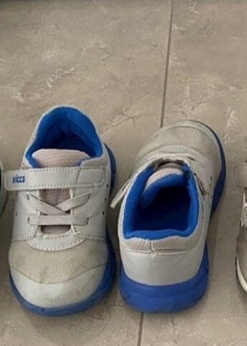 23 Beden Vicco Erkek Çocuk Beyaz Cırtlı Spor Ayakkabı