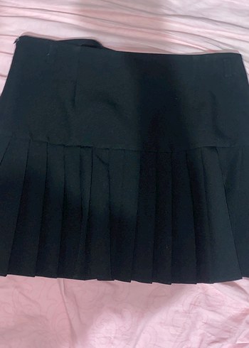 42 Beden Siyah Pilili Mini Etek