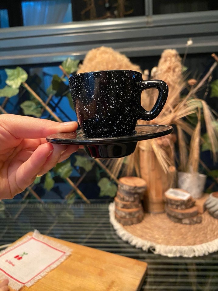 Siyah Beyaz Noktalı Seramik Fincan - Görsel 3