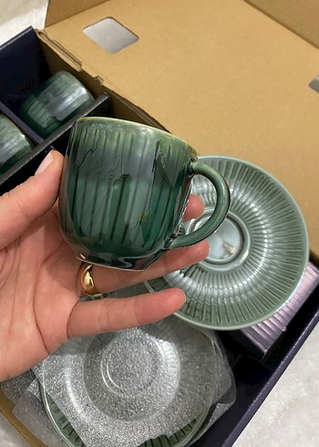 Koyu Yeşil Seramik Fincan ve Tabağı - Görsel 4