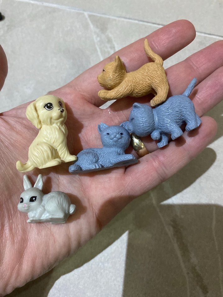 Pastel Renkli Küçük Evcil Hayvan Figürleri - Görsel 2