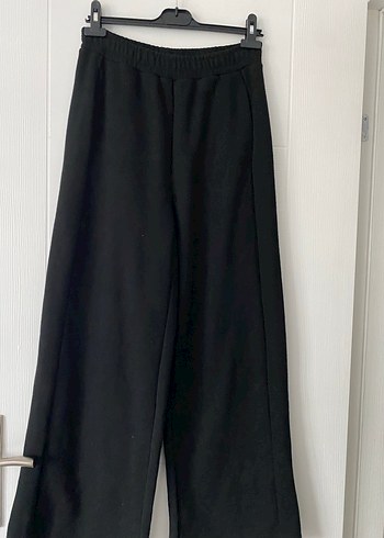 Kadın Siyah Midi Rahat Kesim Kumaş Pantolon - Görsel 2