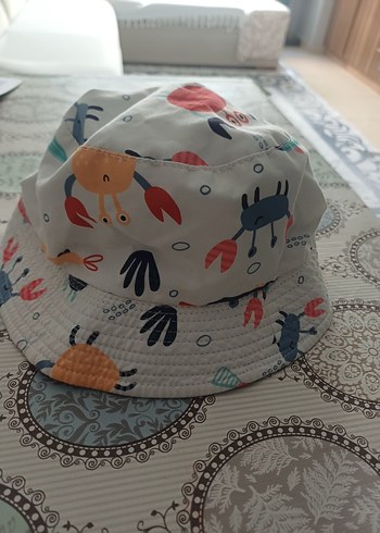 Renkli Yengeç Desenli Erkek Şapka