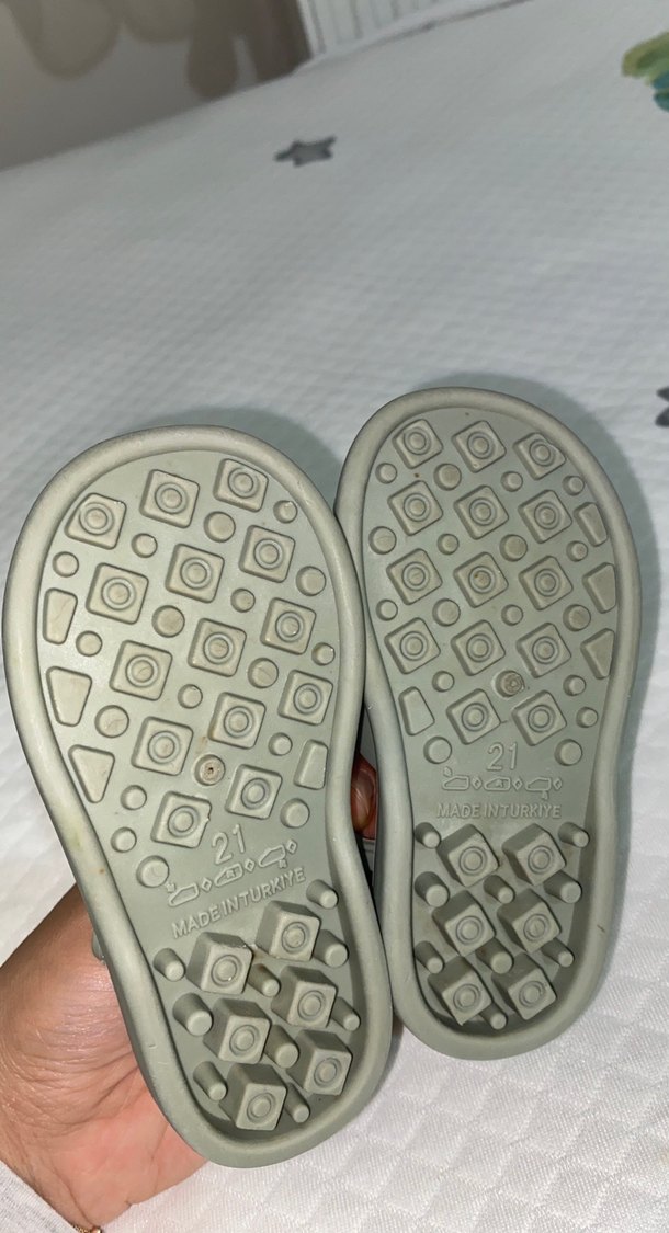 Gri Erkek Çocuk Tokalı Terlik - Görsel 3